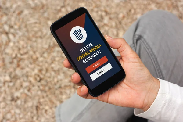 What are the Benefits of Deleting Social Media Now!